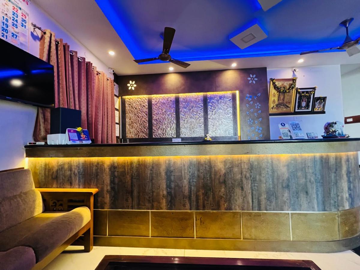 Raja Residency Hotel Alāndurai Екстериор снимка